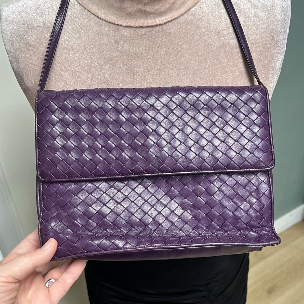 Bottega Veneta VTG Woven Italian purple Leather Shoulder Bag & Mirror Authentic